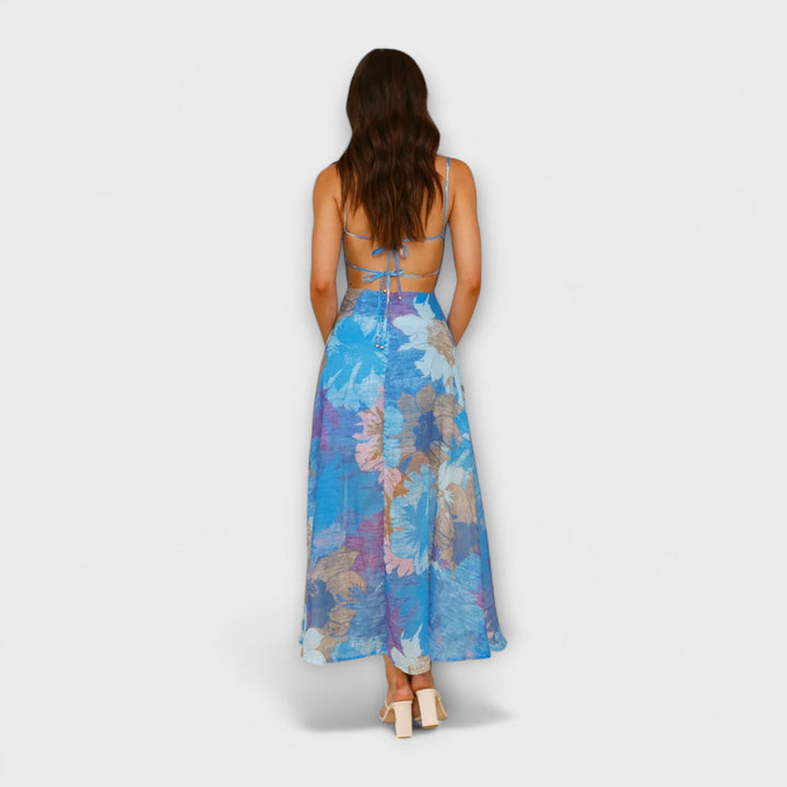 Sukienka na ramiączkach w kwiaty dla kobiet - Stylowa i urzekająca