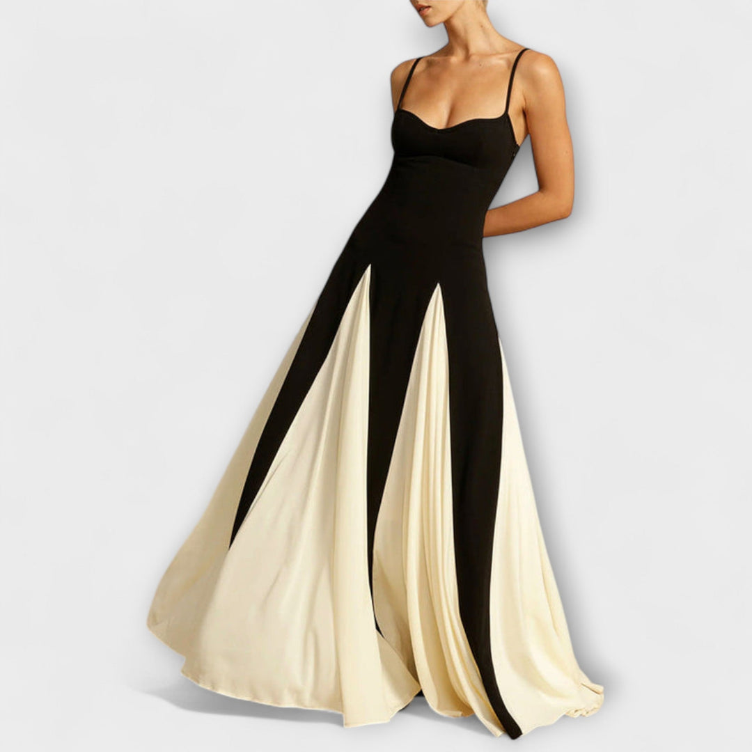 Robe longue évasée élégance classique avec panneaux en tulle