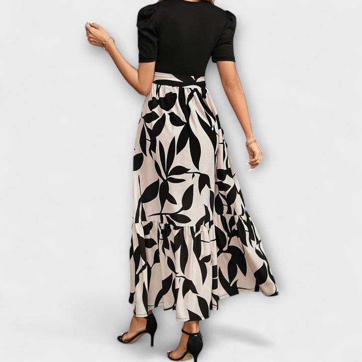 Summer Dress with Floral Pattern and Round Neckline