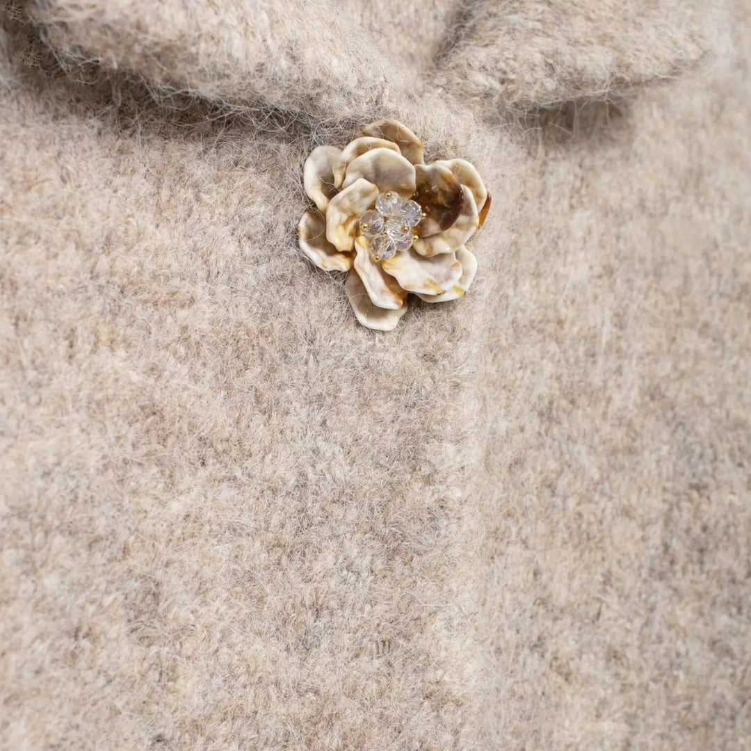 Damski kwiecisty sweter na guziki