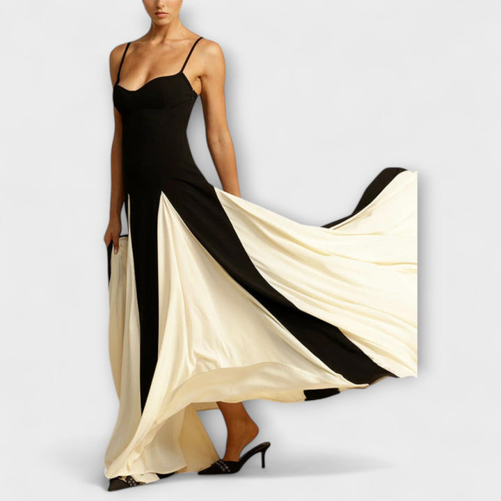 Robe longue évasée élégance classique avec panneaux en tulle