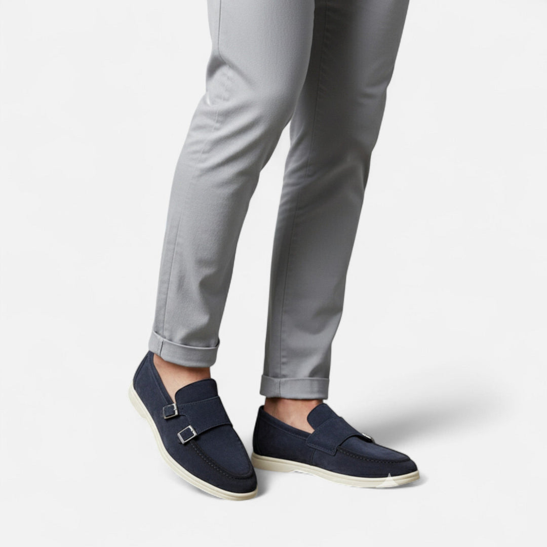 Męskie zamszowe mokasyny z klamrą – Elegancja na wsuwane