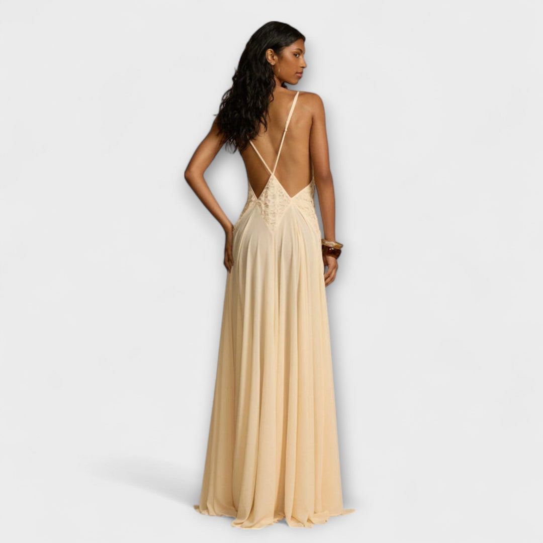 Robe longue à décolleté plongeant