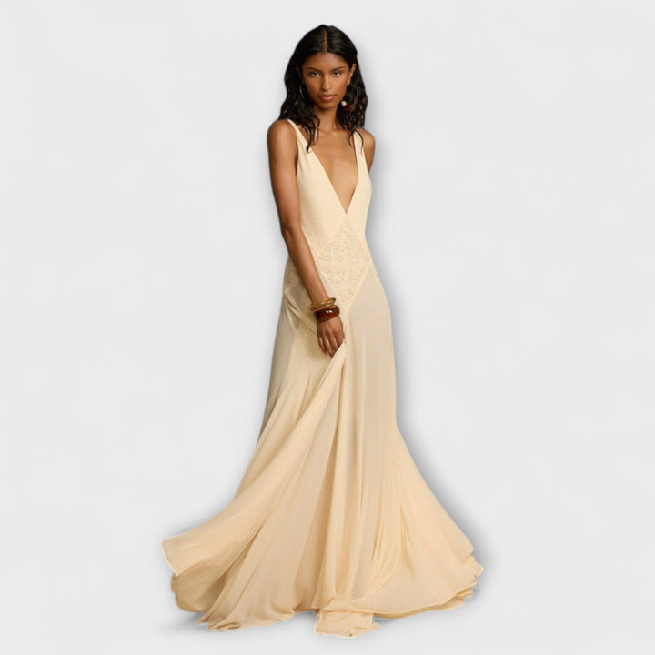 Robe longue à décolleté plongeant