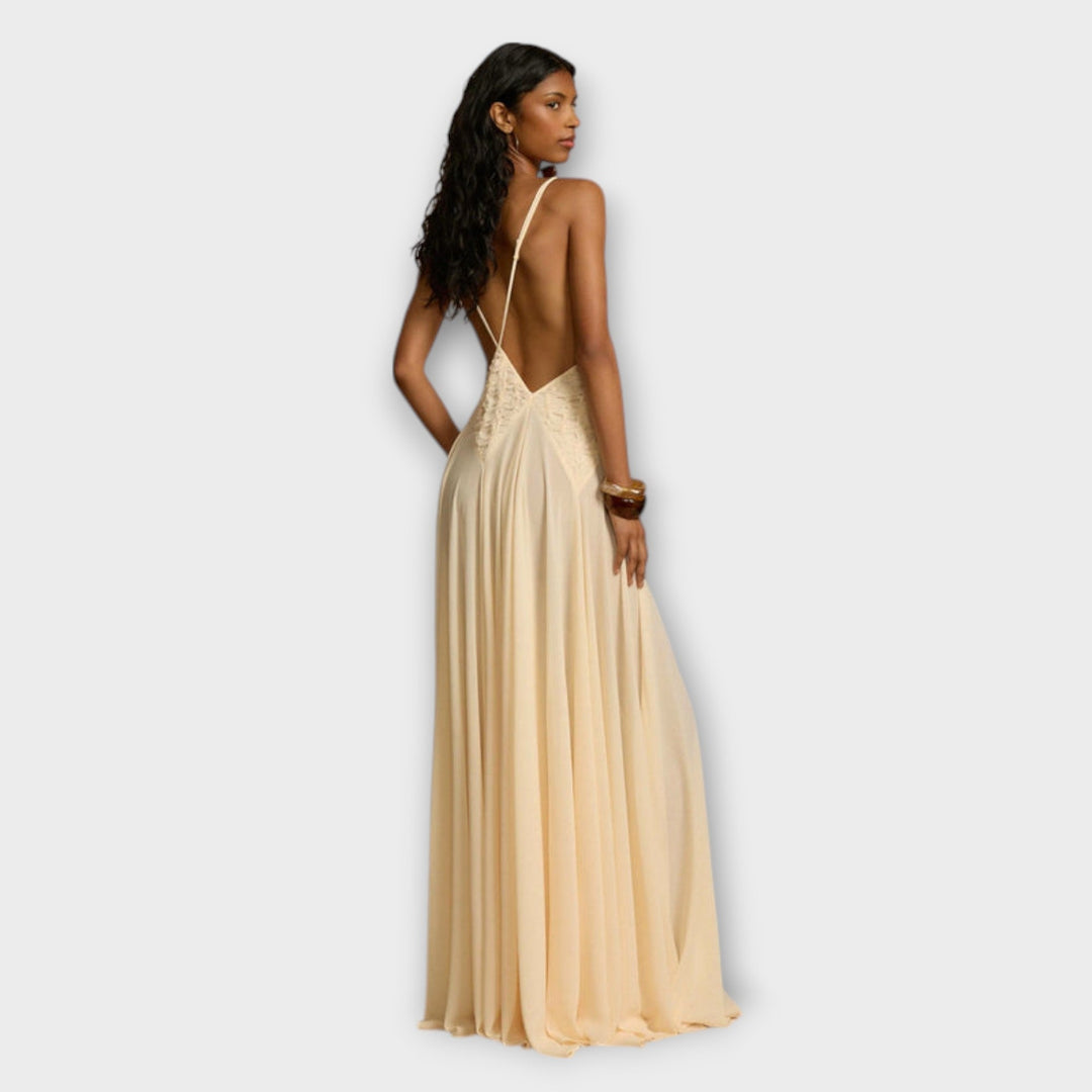 Robe longue à décolleté plongeant