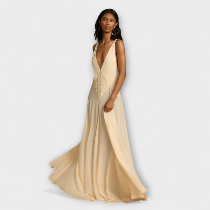 Robe longue à décolleté plongeant