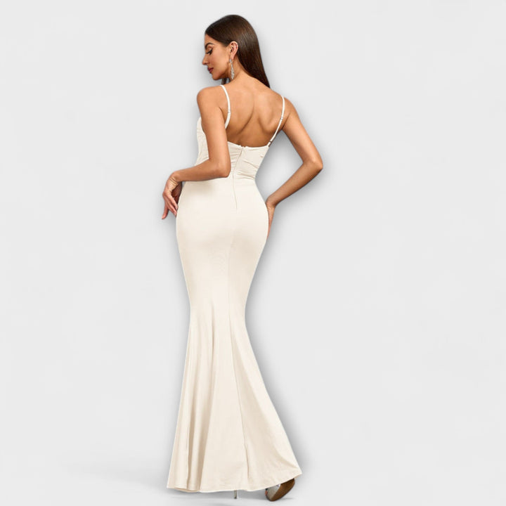 Elegantní šaty s volánky