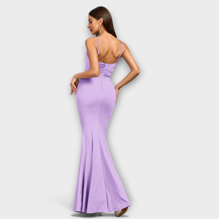 Elegantní šaty s volánky