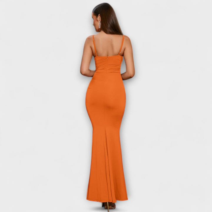 Elegancka sukienka z falbanami