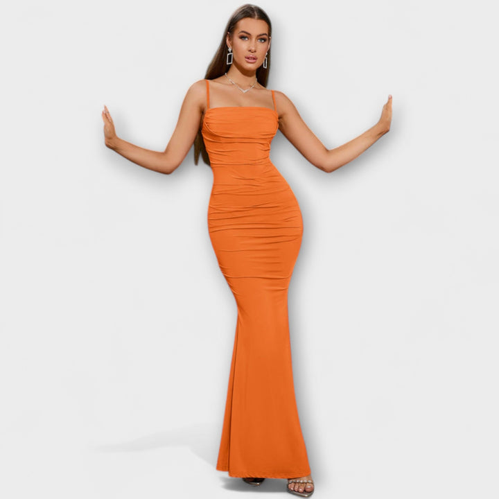 Elegancka sukienka z falbanami