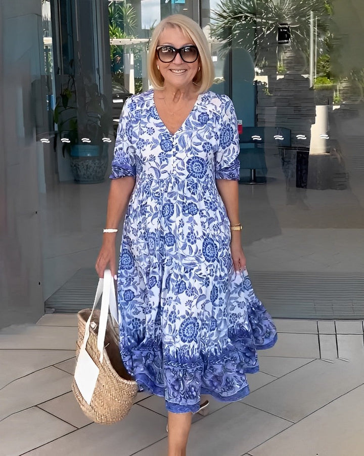 Elegantní květinový výstřih do V