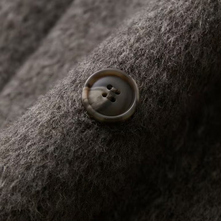 Klasyczny zimowy płaszcz damski z mieszanki wełny