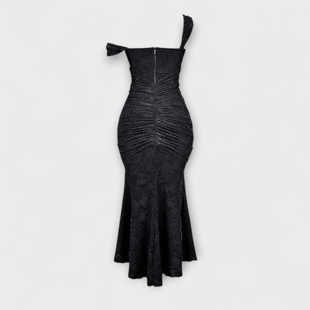 Long Dress with Elegant and Refined Corset